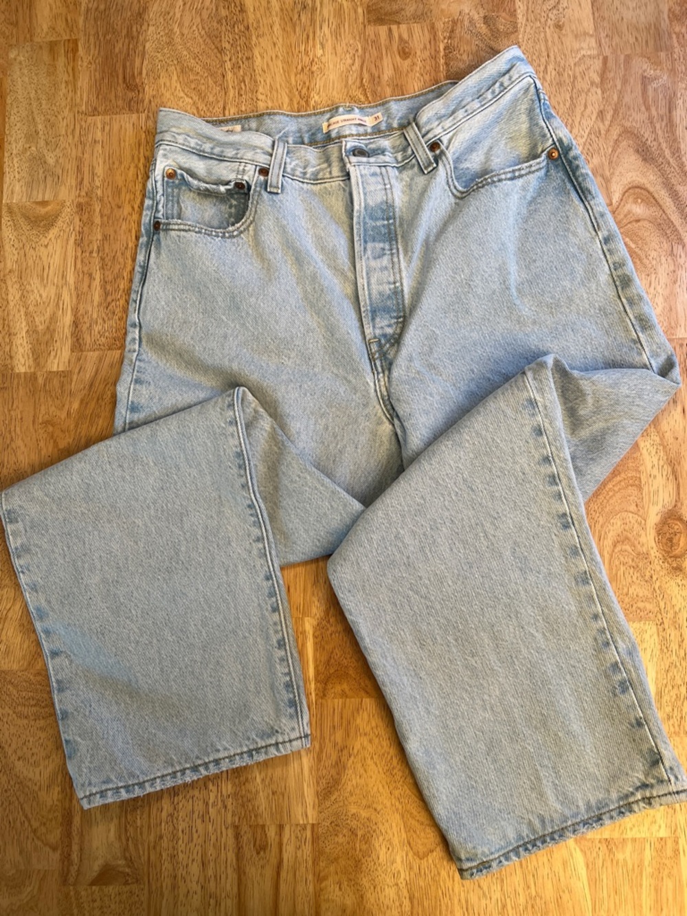 Levi's Ribcage Straight Ankle 100% Cotton Button-Fly women's size 31 - Picture 3 of 16